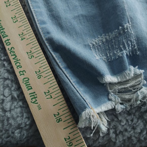 THRILL Plus Size Jeans 20 Blue Faded Bleach Wash Distressed Raw Hem Ripped Pants - Picture 14 of 16